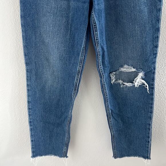 Levi's 80's Mom Jeans Denim Distressed Fray Hem Knee Blowout 25 - Picture 4 of 8